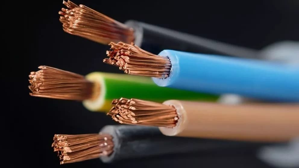 سیم و کابل برق چیست؟