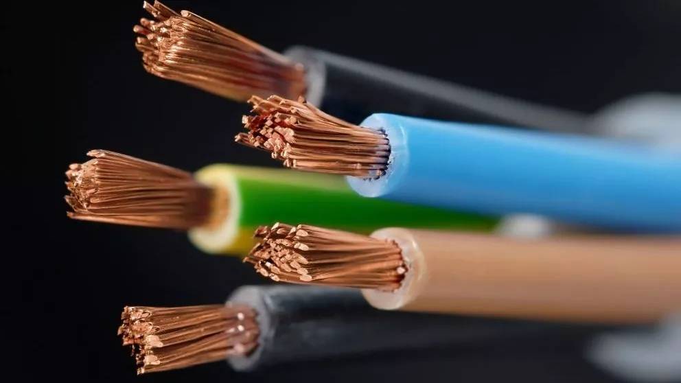 سیم و کابل برق چیست؟ سیم و کابل برق چیست؟